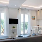 Dimi Brou's 1 By Corfuescapes Appartamento *