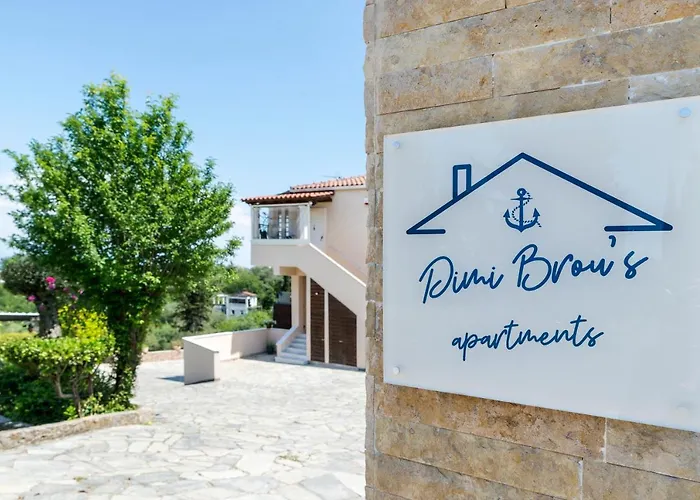 Dimi Brou's By Corfuescapes شقة